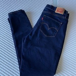 Levi’s 311 Shaping Skinny Jean